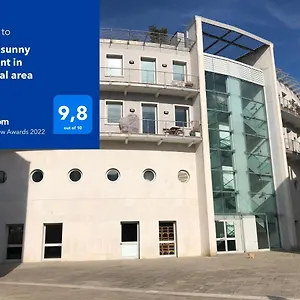 Modern Sunny In Residental Area Appartement Venise